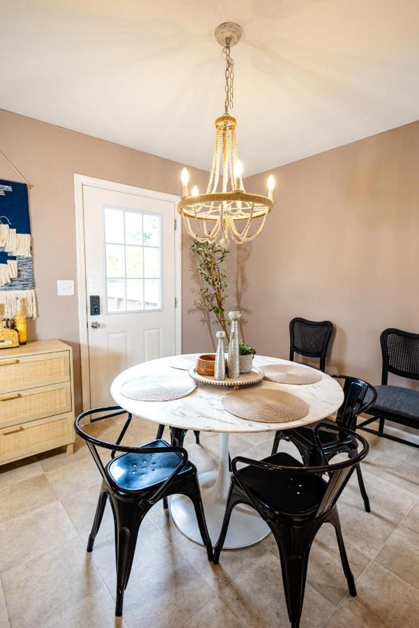 Lux - Downtown Oasis - Pool Table! Free Parking! Villa Lexington Esterno foto